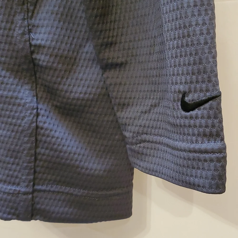 Men's NIKE Golf Shirt - Picture 3 of 7